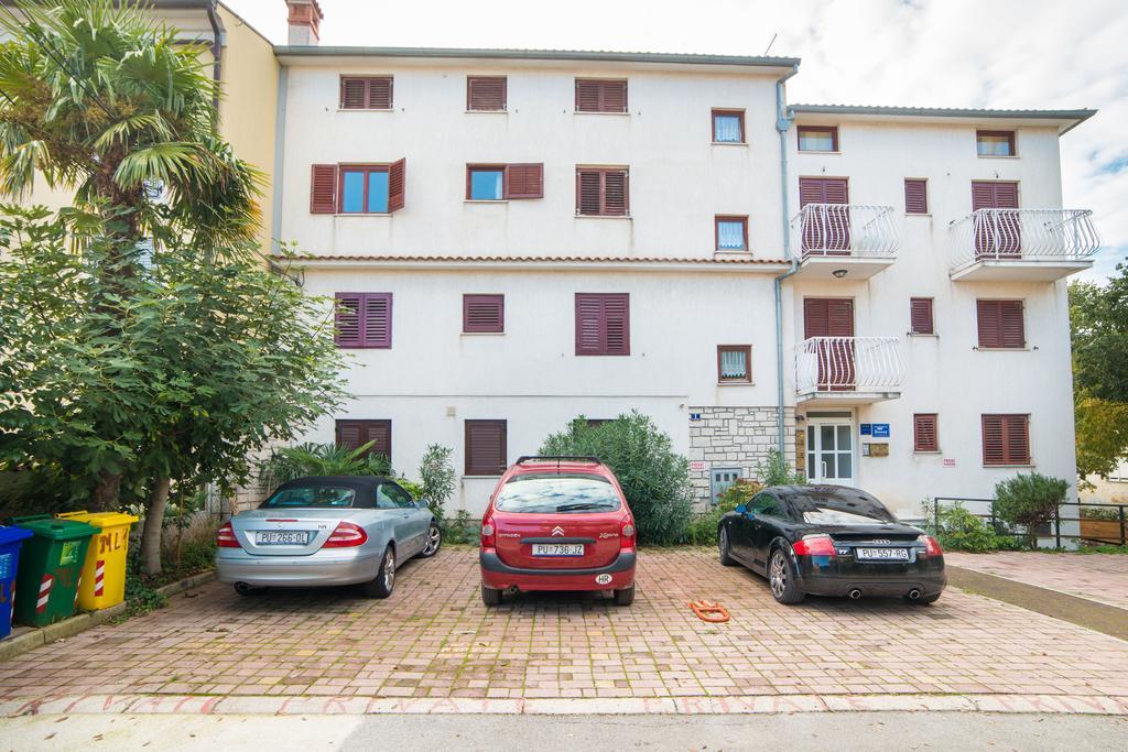 Apartments Daria Rovinj Exteriör bild