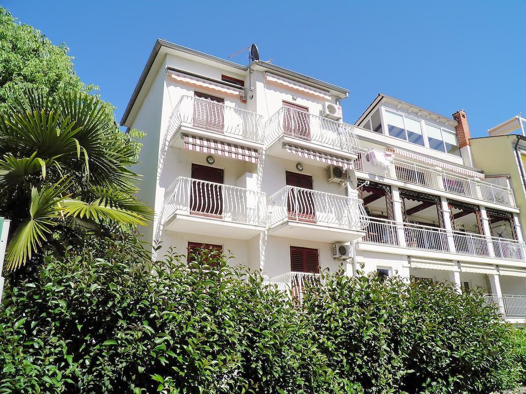 Apartments Daria Rovinj Exteriör bild